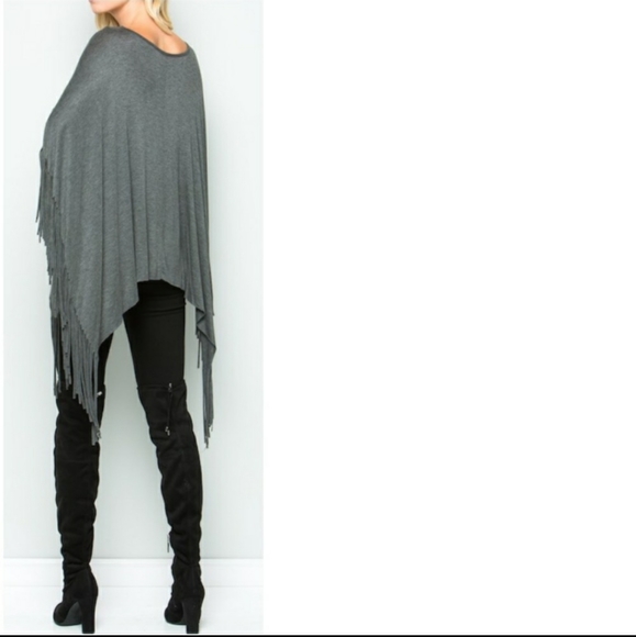 poncho's gray with fringe - Picture 2 of 2